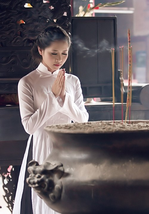 Chùm thơ: Say giữa trời xuân (Nguyễn Thành Giang)