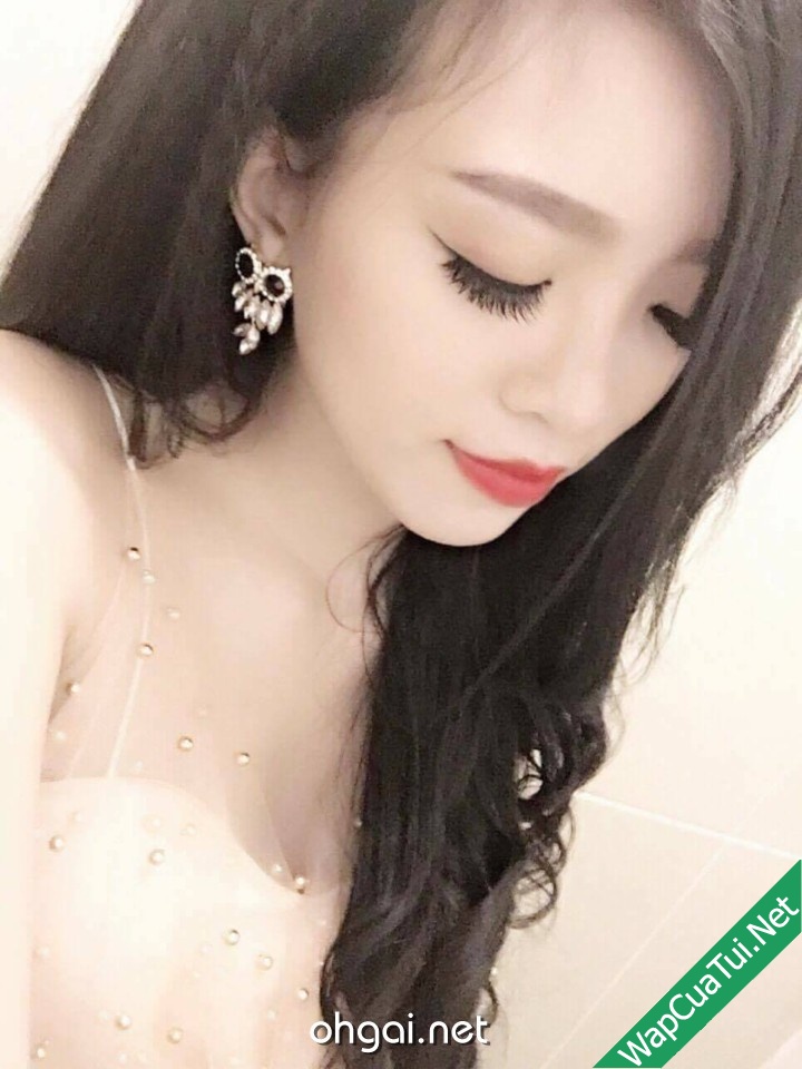 Gái xinh facebook: Lưu Trúc